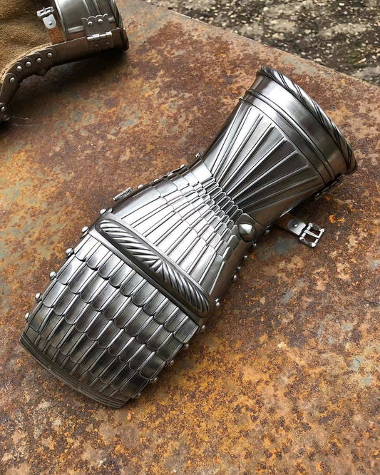 medieval armor gloves