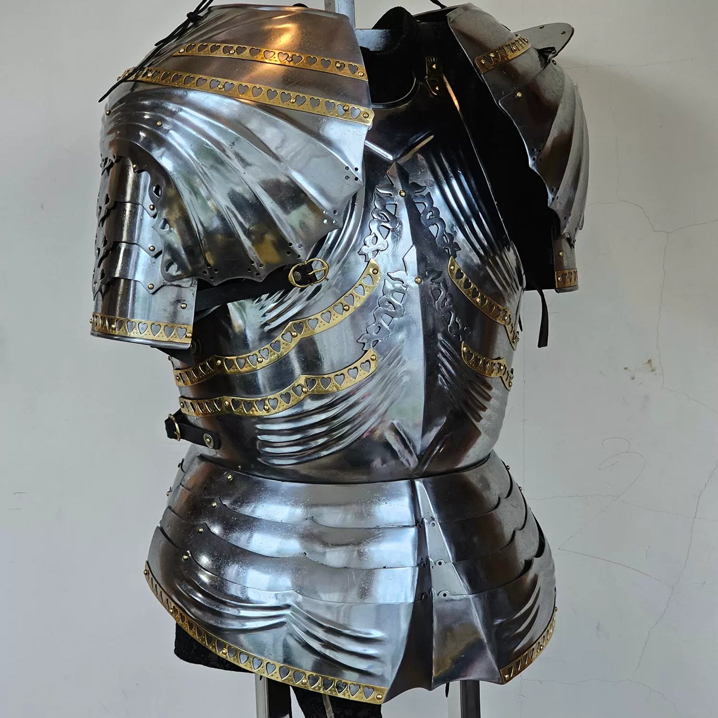 European Archduke Gothic Breastplate and Shoulder Armor Set